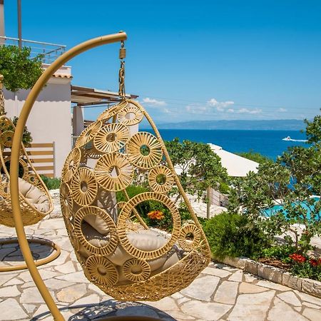 Villa Terra Del Nonno With Sea Views & Pool Гайос Екстериор снимка