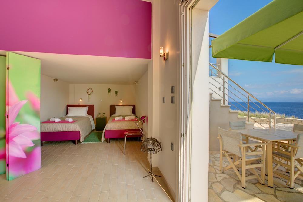 Villa Terra Del Nonno With Sea Views & Pool Гайос Стая снимка