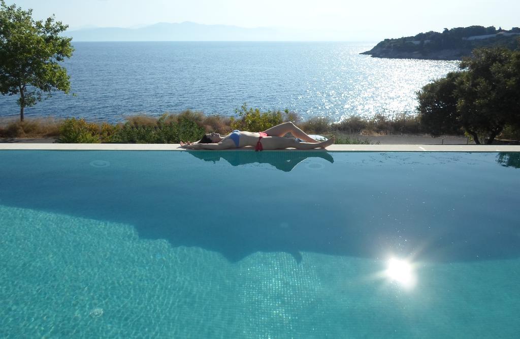 Villa Terra Del Nonno With Sea Views & Pool Гайос Стая снимка