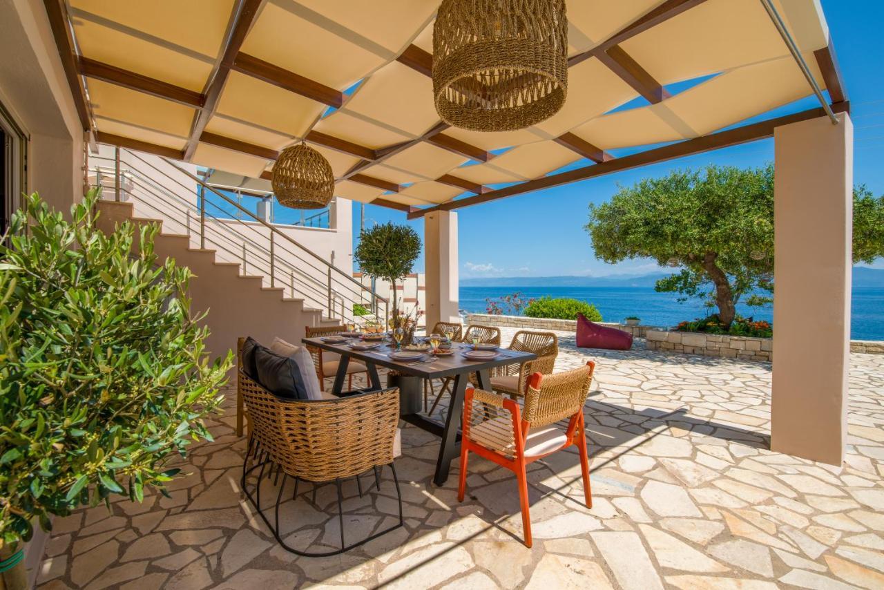 Villa Terra Del Nonno With Sea Views & Pool Гайос Екстериор снимка