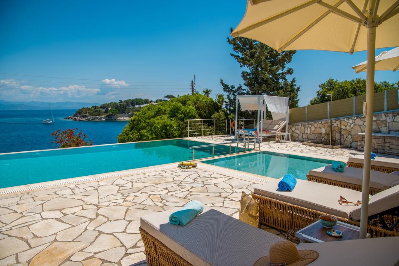 Villa Terra Del Nonno With Sea Views & Pool Гайос Екстериор снимка