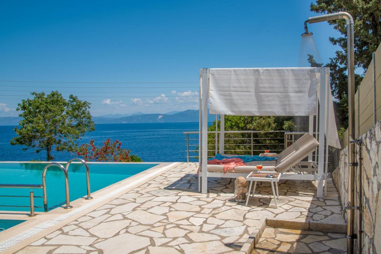 Villa Terra Del Nonno With Sea Views & Pool Гайос Екстериор снимка