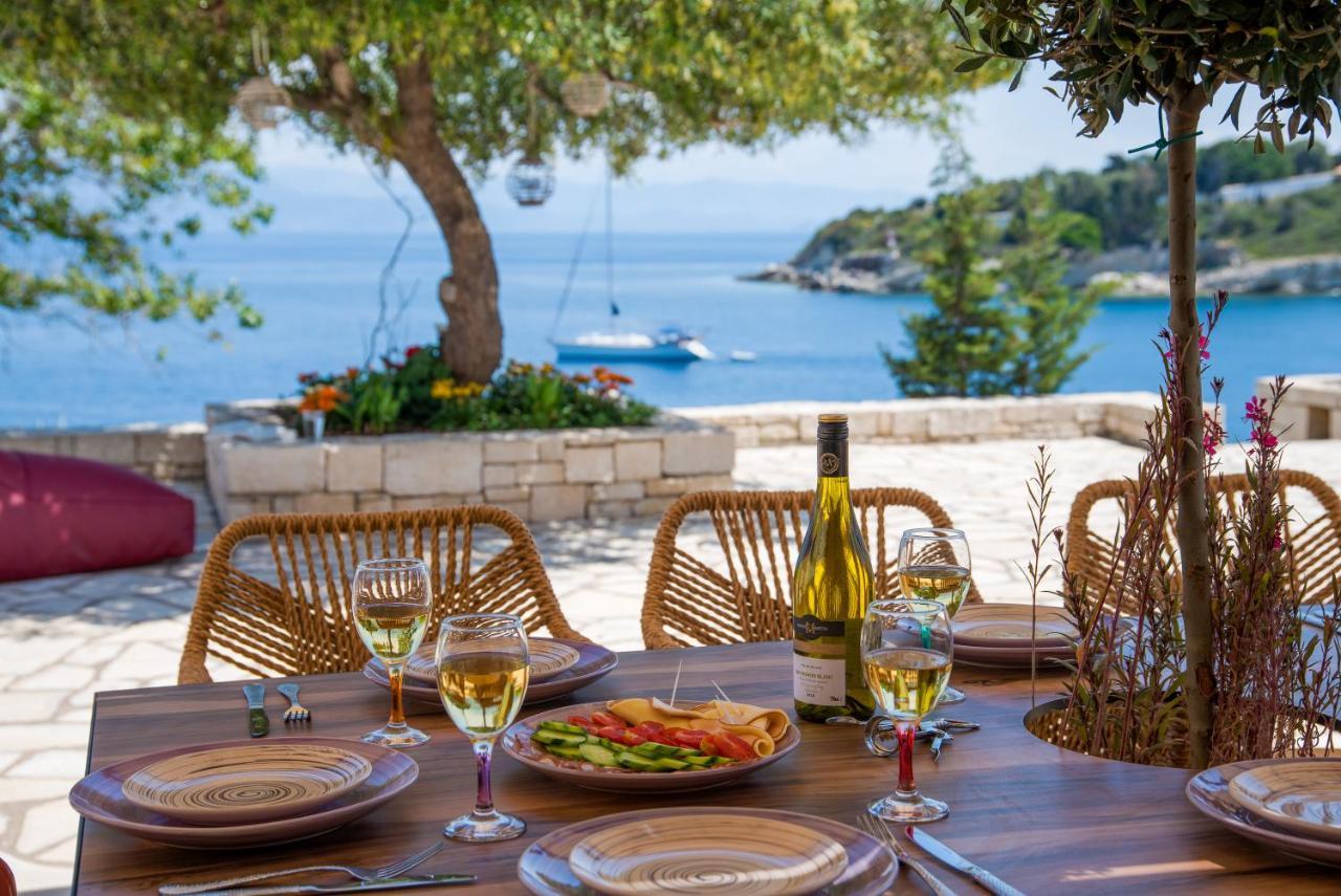 Villa Terra Del Nonno With Sea Views & Pool Гайос Екстериор снимка