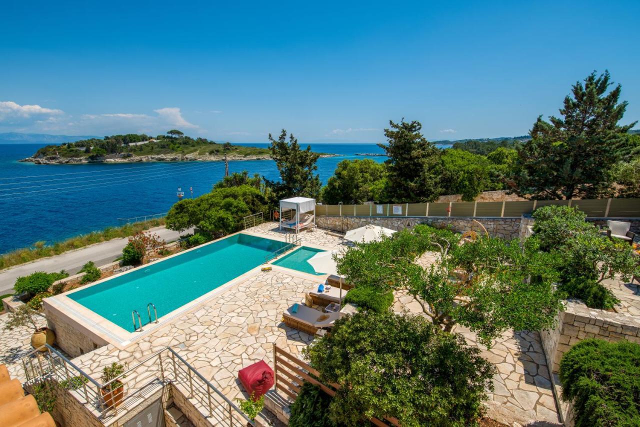 Villa Terra Del Nonno With Sea Views & Pool Гайос Екстериор снимка