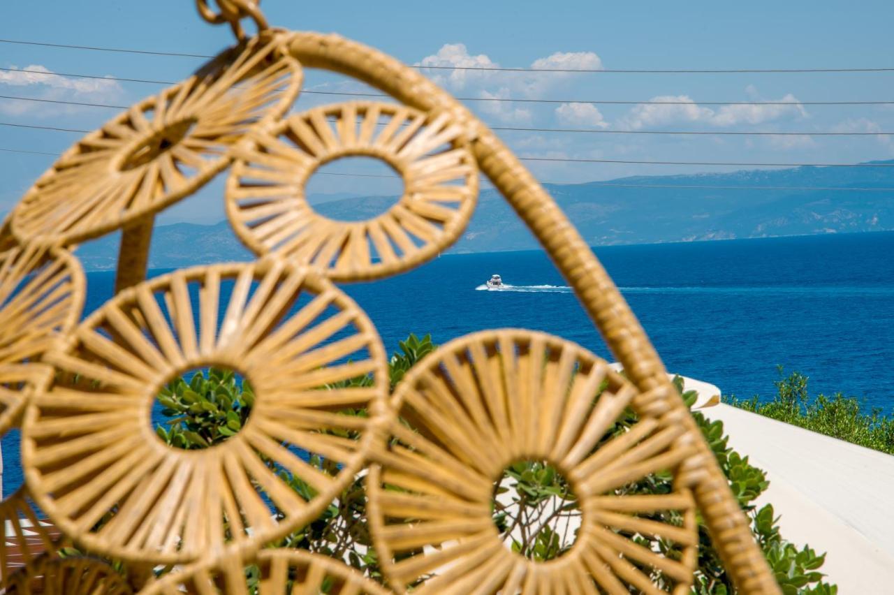 Villa Terra Del Nonno With Sea Views & Pool Гайос Екстериор снимка